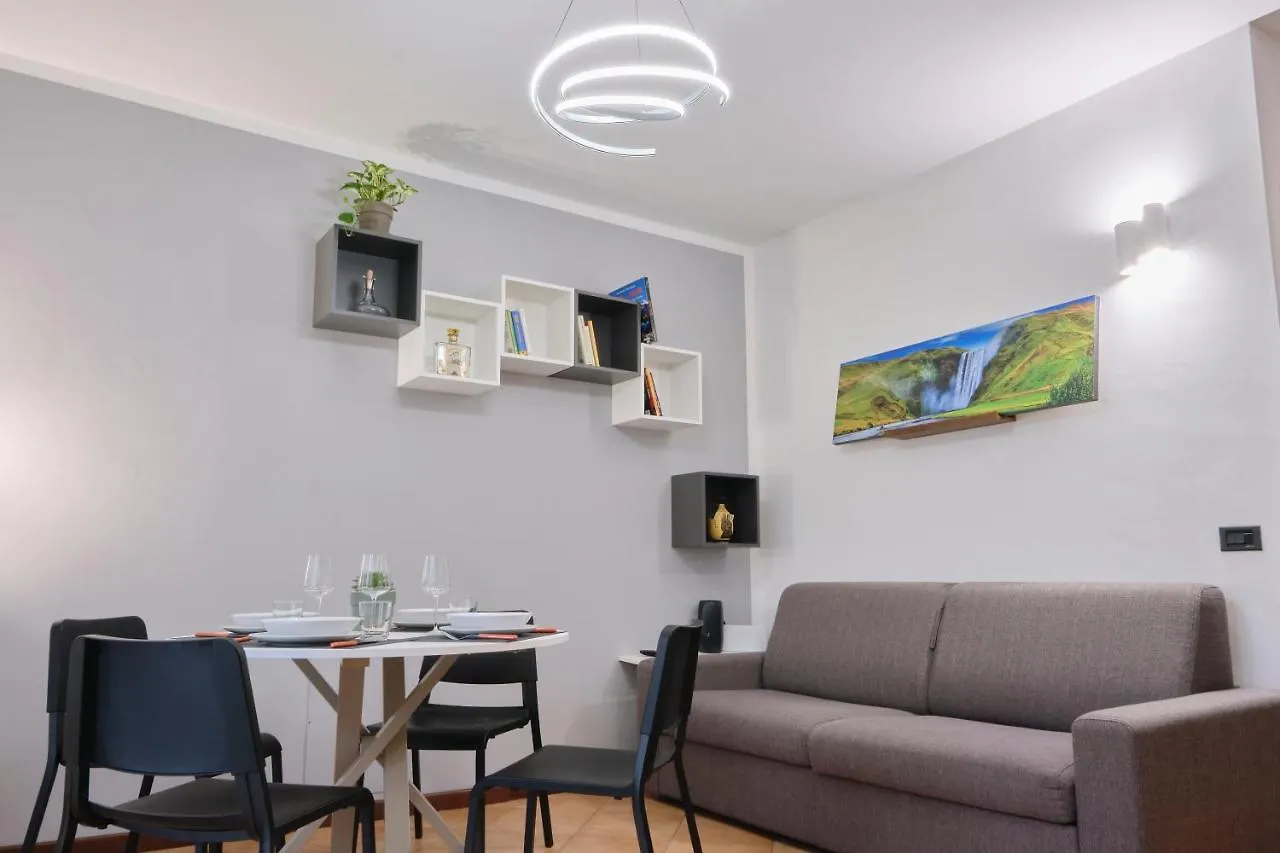 10' From Malpensa Casa Moderna, Netflix & Wi-Fi Apartment Casorate Sempione