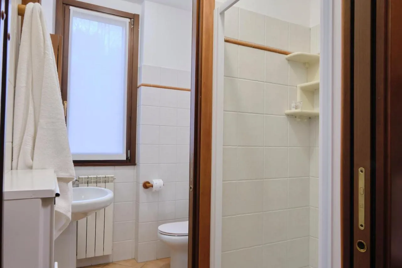 10' From Malpensa Casa Moderna, Netflix & Wi-Fi Apartment Casorate Sempione 0*,  Italy